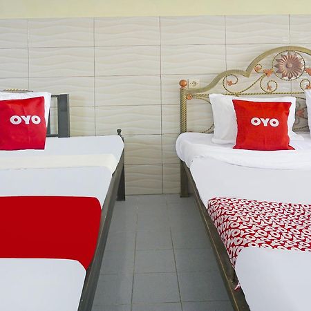 Putih Mulia Homestay Syariah Lumajang Kültér fotó