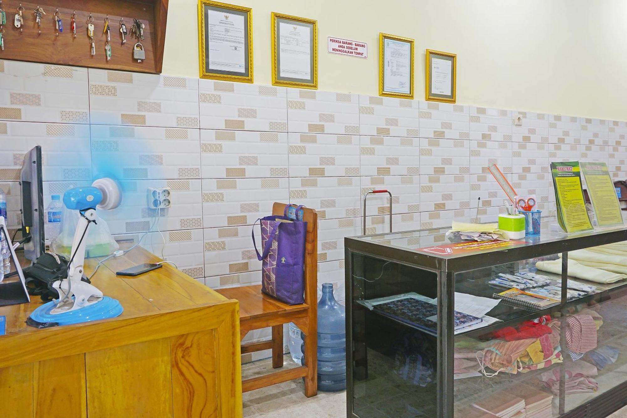 Putih Mulia Homestay Syariah Lumajang Kültér fotó